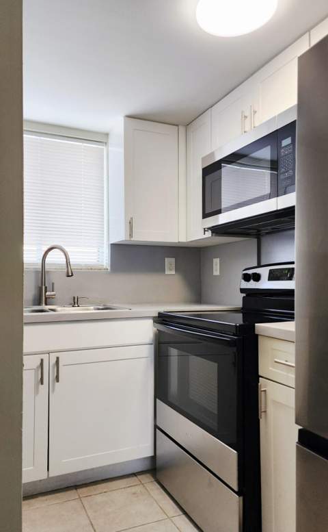 1501 Crescent Circle #D36, Lake Park FL - photo 6 of 16