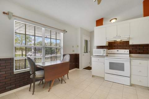 1137 SW Curtis Street, Port St. Lucie FL - photo 10 of 36