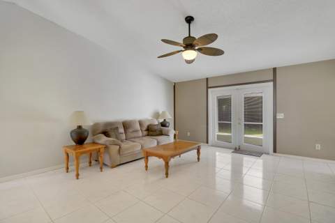 1137 SW Curtis Street, Port St. Lucie FL - photo 13 of 36