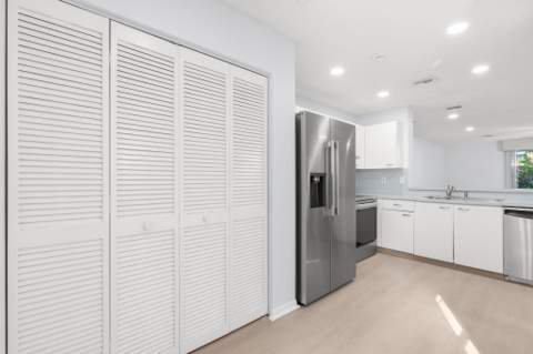 7107 Woodmont Way, Tamarac FL - photo 11 of 40