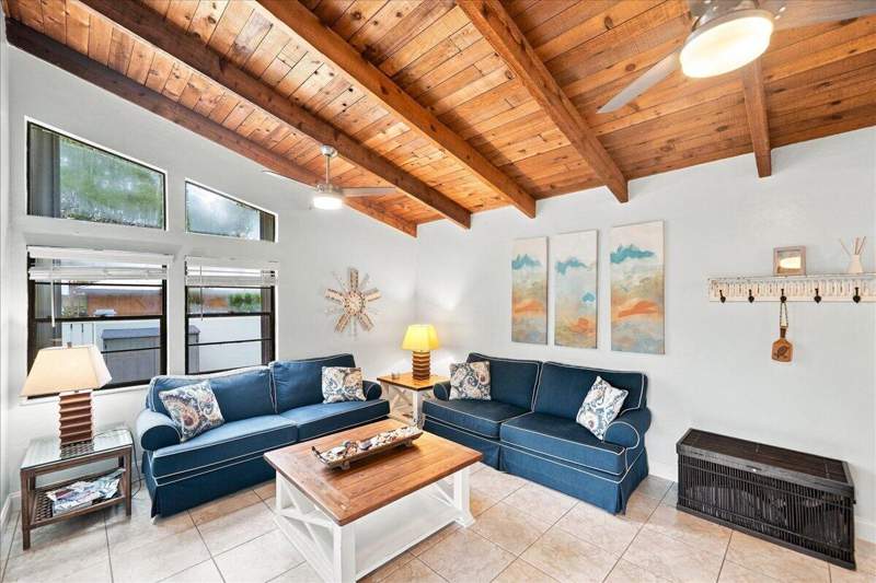 2 bedroom Single Family Residence at 4150 NE Breakwater Drive, Newport Jensen (Aka Indian River Point), Jensen Beach — photo 5