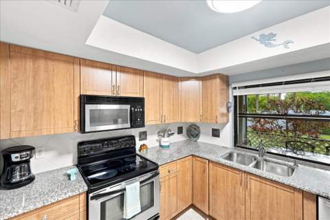 4150 NE Breakwater Drive, Jensen Beach FL - photo 12 of 40