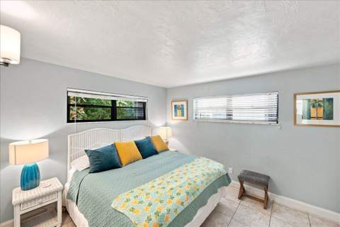 4150 NE Breakwater Drive, Jensen Beach FL - photo 23 of 40
