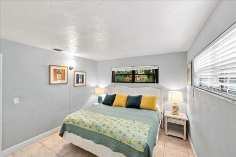 4150 NE Breakwater Drive, Jensen Beach FL - photo 24 of 40
