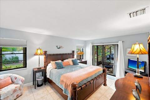 4150 NE Breakwater Drive, Jensen Beach FL - photo 16 of 40