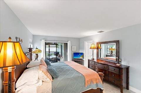 4150 NE Breakwater Drive, Jensen Beach FL - photo 17 of 40