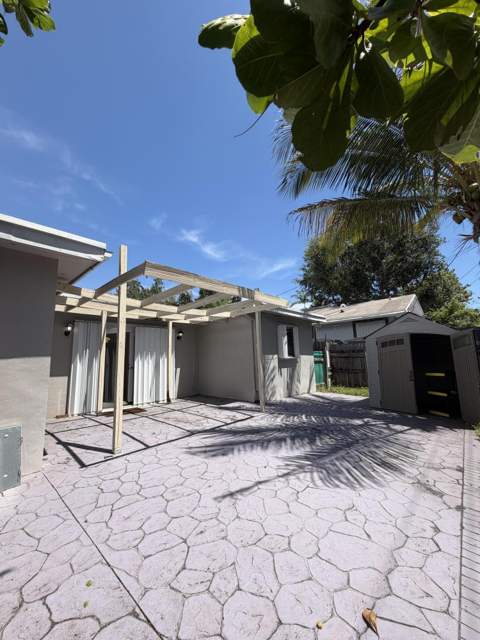 924 Johnson Street, Hollywood FL - photo 19 of 32