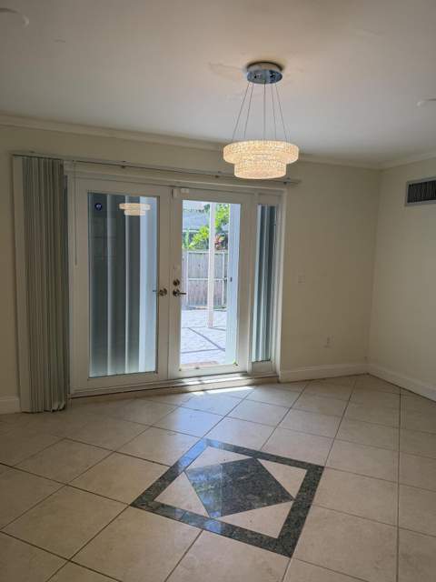 924 Johnson Street, Hollywood FL - photo 20 of 32