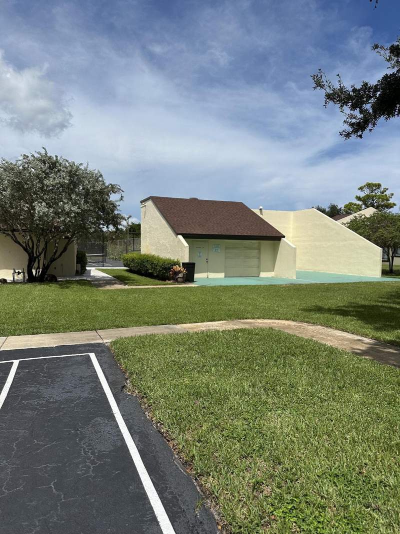 2 bedroom Condominium at 5292 Bosque Lane #57, Forest Condo, West Palm Beach — photo 2