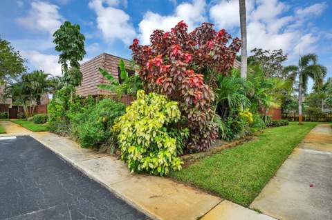 2716 SW 15th Street, Deerfield Beach FL - photo 24 of 25