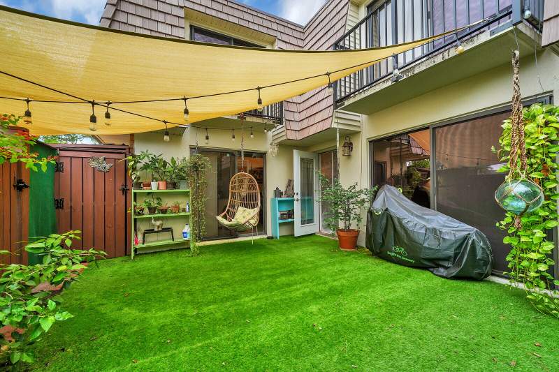 2 bedroom Townhouse at 2716 SW 15th Street, Courtyards Of Waterford, Deerfield Beach — photo 3