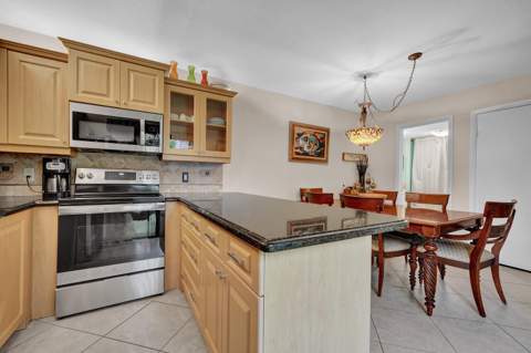 2716 SW 15th Street, Deerfield Beach FL - photo 11 of 25