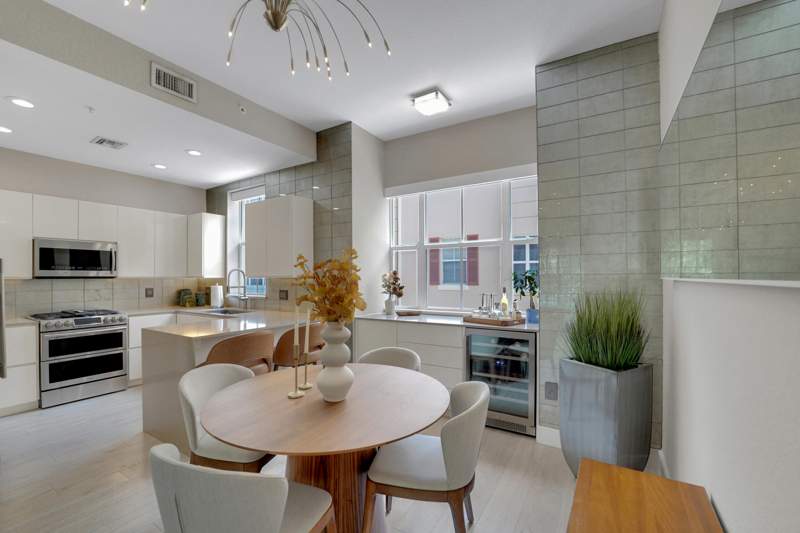 3 bedroom Townhouse at 502 NE 7th Avenue #Unit 1, Holmberg & Mc Kees, Fort Lauderdale — photo 2