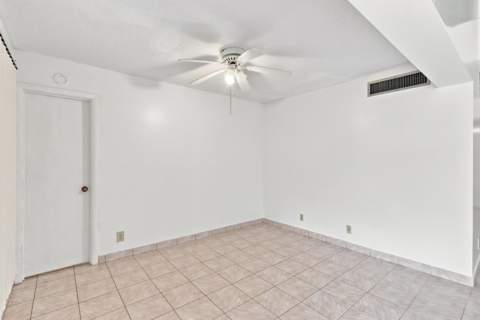 2538 Boundbrook Drive #137, West Palm Beach FL - photo 20 of 41