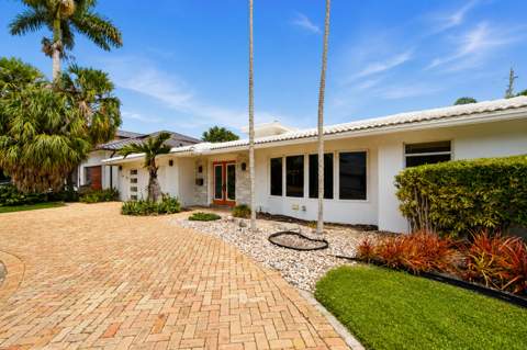 4710 NE 27th Avenue, Fort Lauderdale FL - photo 7 of 55