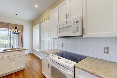 433 SW Jefferson Circle, Port St. Lucie FL - photo 19 of 42