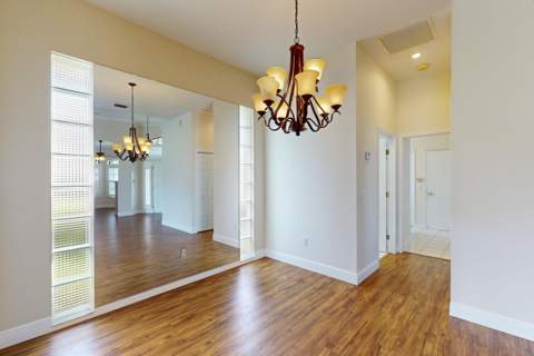433 SW Jefferson Circle, Port St. Lucie FL - photo 13 of 42