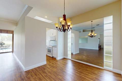 433 SW Jefferson Circle, Port St. Lucie FL - photo 12 of 42