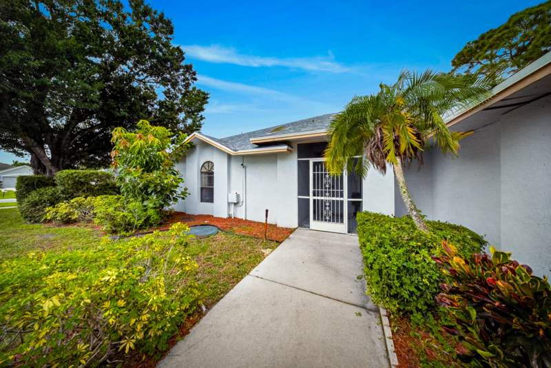 3 bedroom Single Family Residence at 1792 SW Cochran Street, Port St Lucie Section 8, Port St. Lucie — photo 5