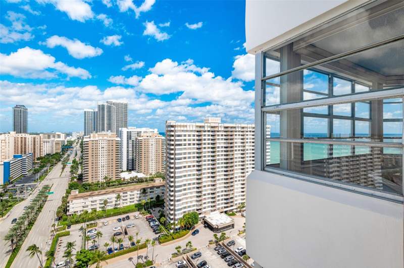 2 bedroom Condominium at 1980 S Ocean Drive #22P, Hemispheres Condo, Hallandale Beach — photo 4