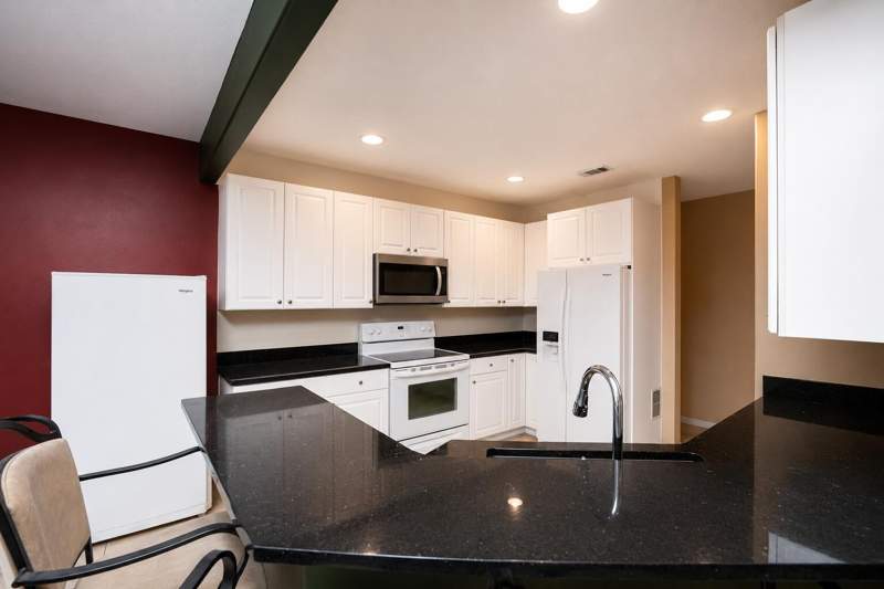 3 bedroom Single Family Residence at 610 SW College Park Road, Port St Lucie Section 41, Port St. Lucie — photo 4