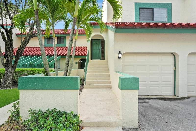 2 bedroom Condominium at 13 Lexington Lane #G, Lexington Green Condo, Palm Beach Gardens — photo 2