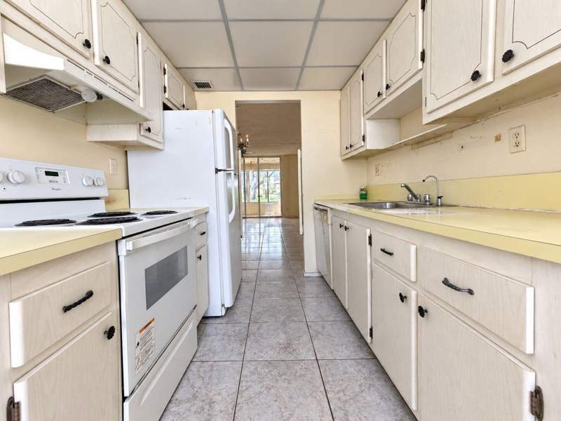 2 bedroom Condominium at 2650 NW 49th Avenue #118, Cypress Chase Condo No 7, Lauderdale Lakes — photo 3