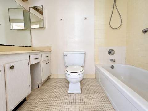 2650 NW 49th Avenue #118, Lauderdale Lakes FL - photo 6 of 10