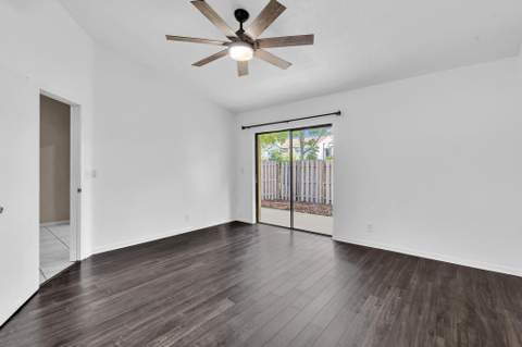 11137 NW 38th Place, Sunrise FL - photo 15 of 37