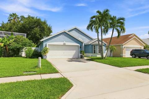 103 Saddle Trail, Royal Palm Beach FL - photo 6 of 35