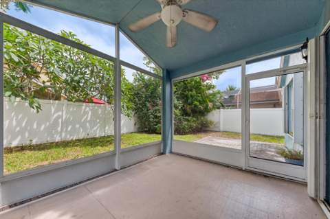103 Saddle Trail, Royal Palm Beach FL - photo 11 of 35