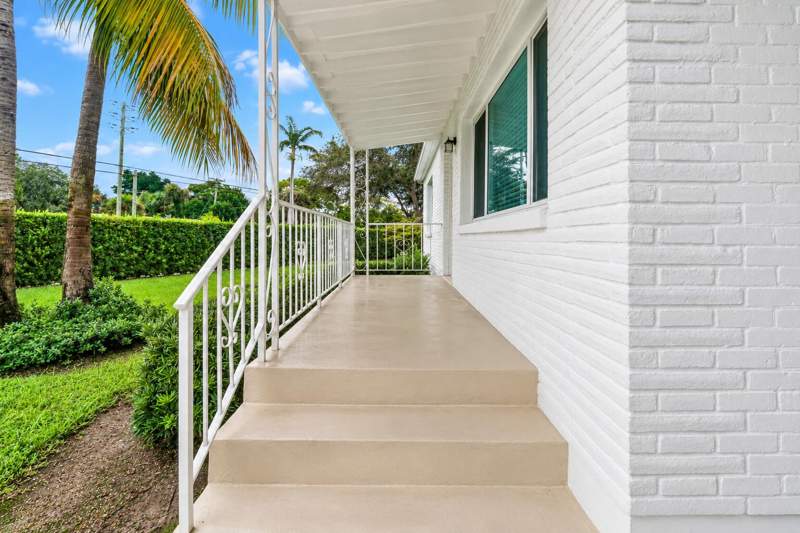 2 bedroom Single Family Residence at 2516 Lorraine Court, Lake Park Manor, North Palm Beach — photo 5