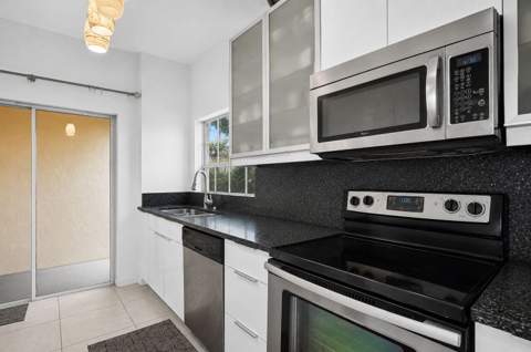 6487 Via Regina, Boca Raton FL - photo 14 of 47