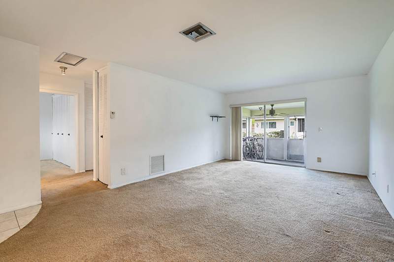 2 bedroom Villa at 2688 Dudley Drive #D, Cresthaven Villas Condo 23, West Palm Beach — photo 4
