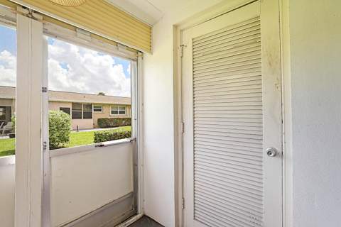 2688 Dudley Drive #D, West Palm Beach FL - photo 15 of 35