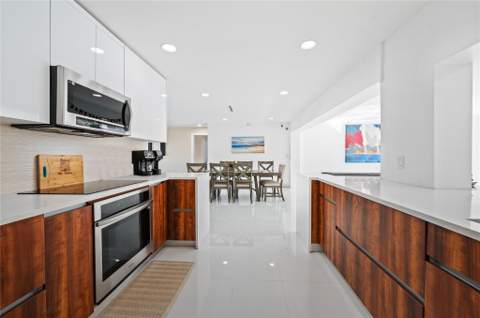 4314 Roosevelt Street, Hollywood FL - photo 10 of 36