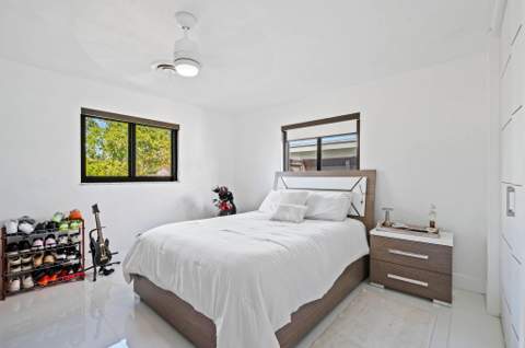 4314 Roosevelt Street, Hollywood FL - photo 18 of 36