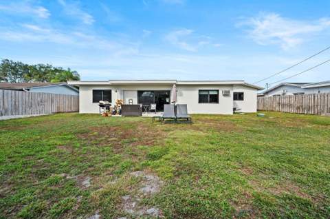 4314 Roosevelt Street, Hollywood FL - photo 23 of 36