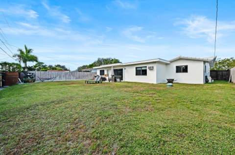 4314 Roosevelt Street, Hollywood FL - photo 24 of 36