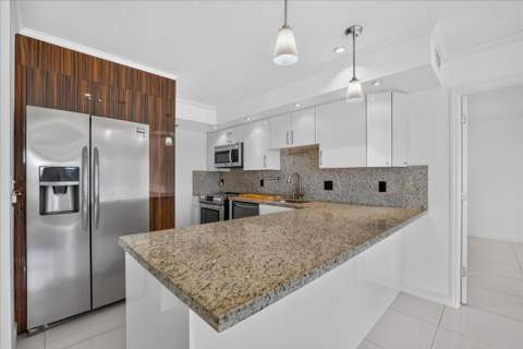 300 Diplomat Parkway #606, Hallandale Beach FL - photo 12 of 30