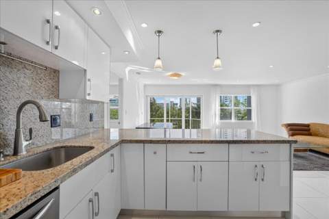 300 Diplomat Parkway #606, Hallandale Beach FL - photo 13 of 30