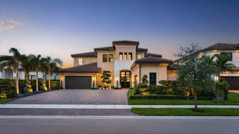 5 bedroom Single Family Residence at 8590 W Parkland Bay Trail, Parkland Bay, Parkland — photo 3