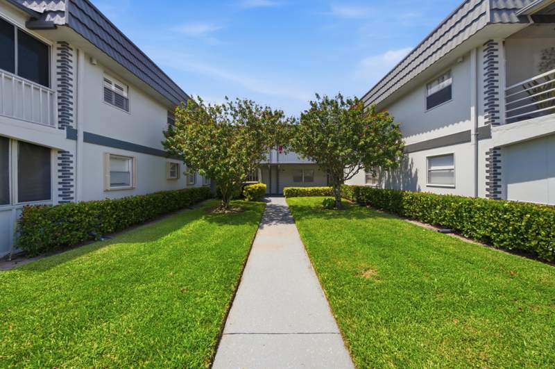 2 bedroom Condominium at 273 Saxony F, Kings Point, Delray Beach — photo 4