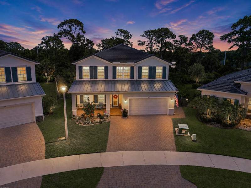 4 bedroom Single Family Residence at 194 SW Pomeroy Street, Banyan Bay Pud Phase 2C, Stuart — photo 2