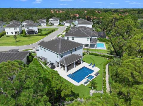 194 SW Pomeroy Street, Stuart FL - photo 10 of 74