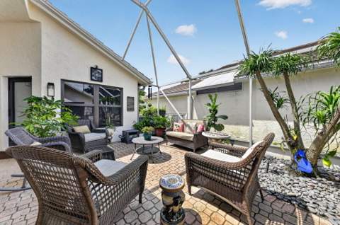 2865 N Clearbrook Circle, Delray Beach FL - photo 9 of 35