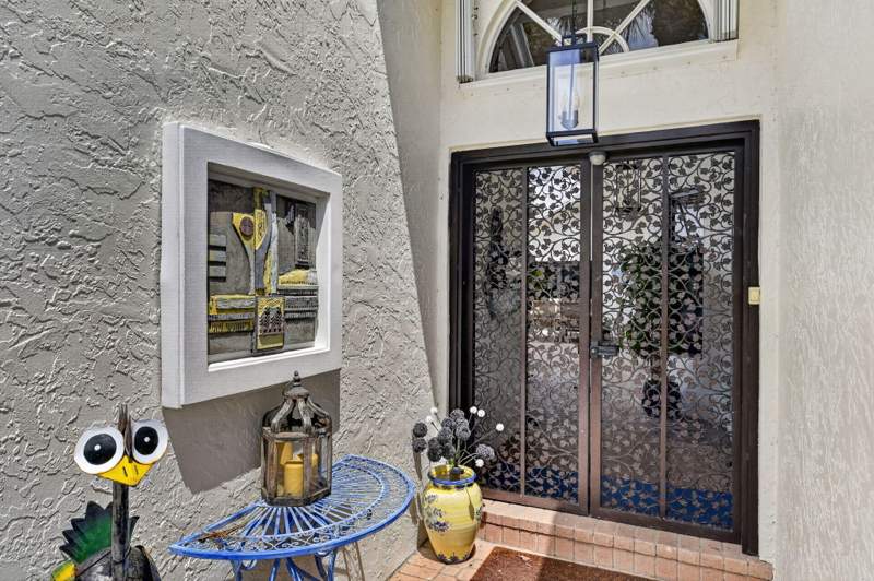 3 bedroom Single Family Residence at 2865 N Clearbrook Circle, Hidden Lake, Clearbrook, Delray Beach — photo 4