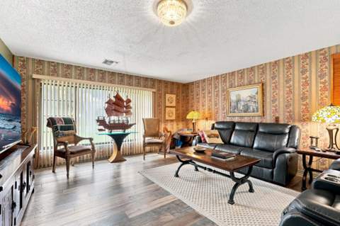 12871 Compton Road, Loxahatchee Groves FL - photo 12 of 57