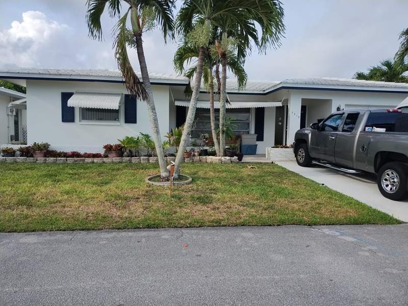 2 bedroom Single Family Residence at 6810 NW 75th Street, Mainlands Of Tamarac Lakes, Tamarac — photo 2