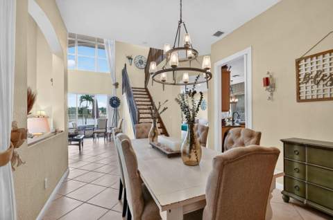 6839 Houlton Circle, Greenacres FL - photo 8 of 108